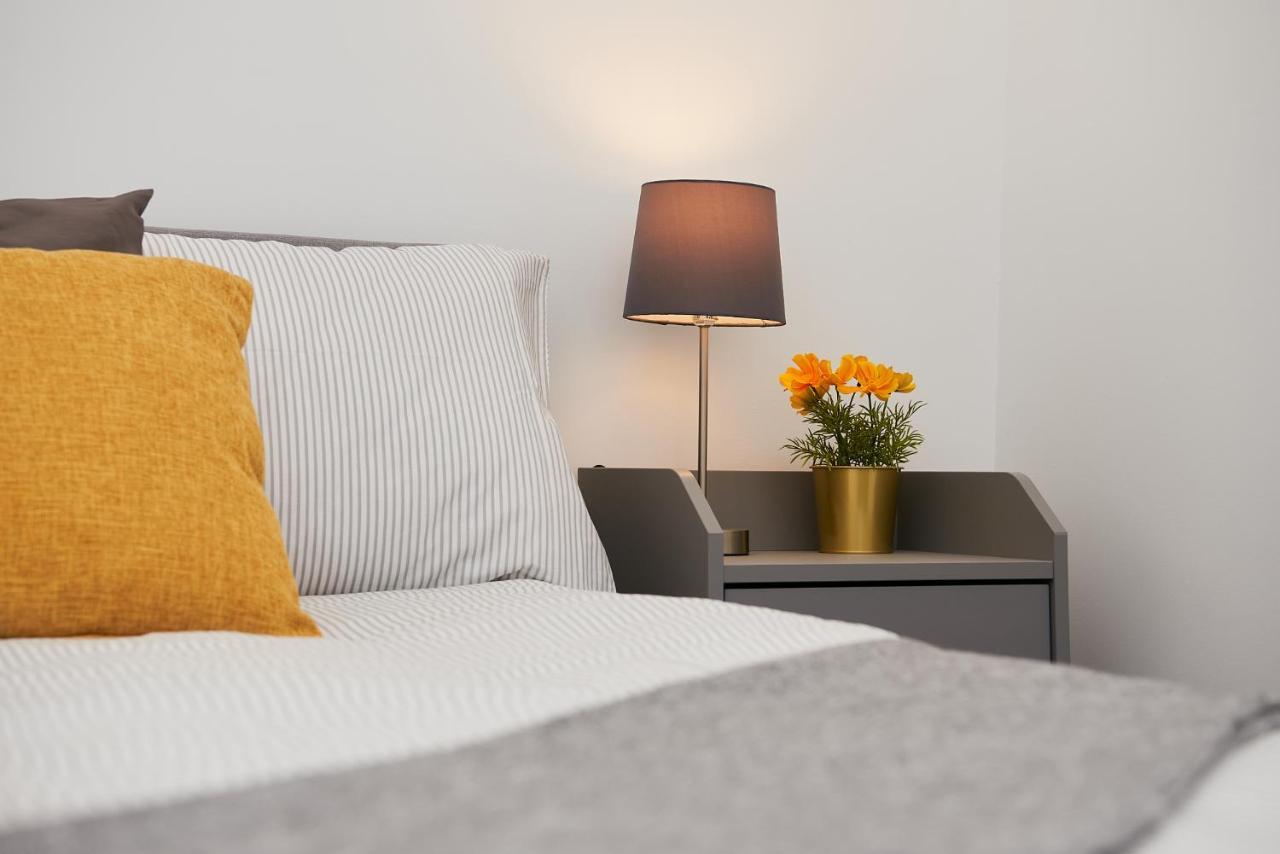 High Spec 2 Bed Apartment W/Parking Available Londra Dış mekan fotoğraf