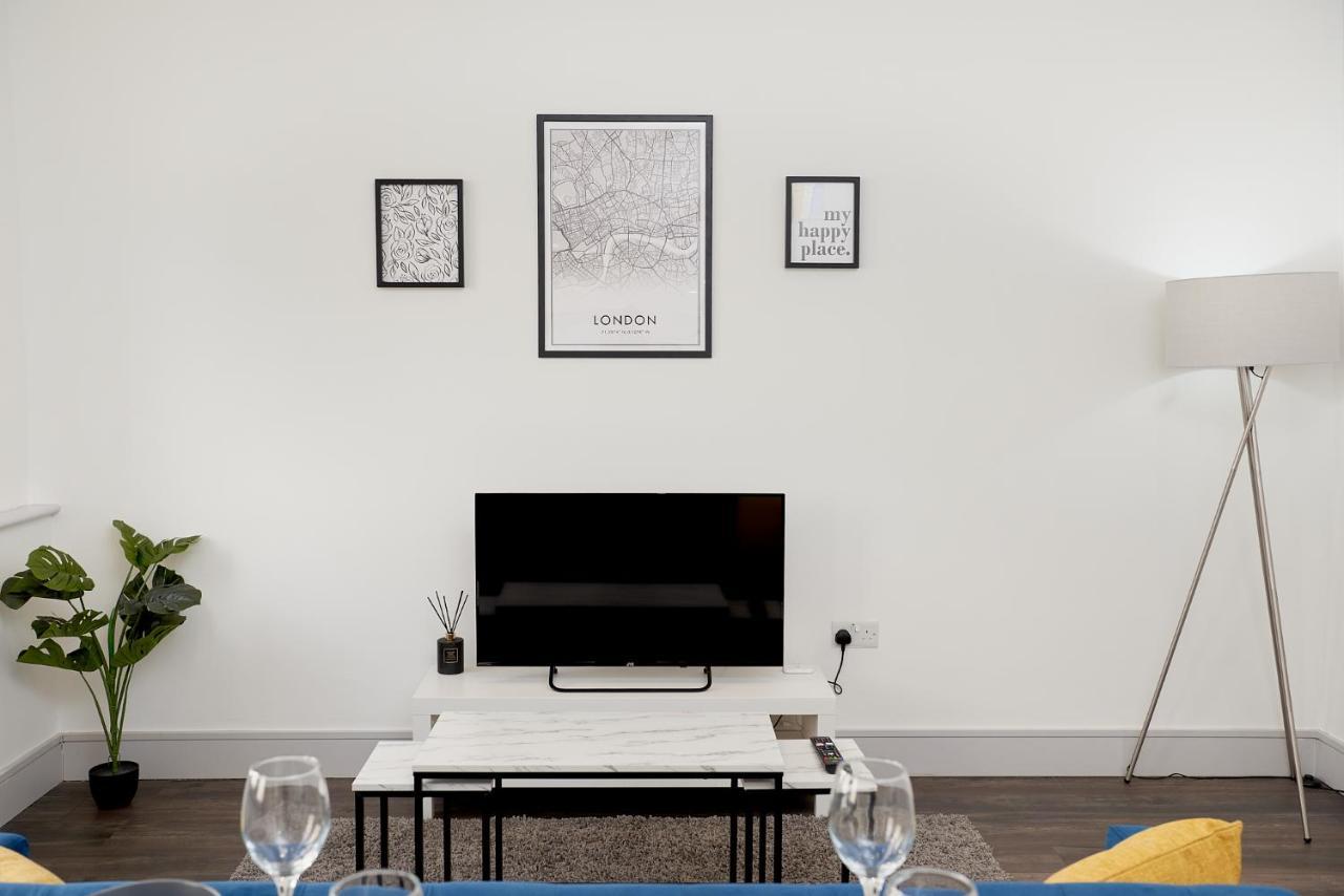High Spec 2 Bed Apartment W/Parking Available Londra Dış mekan fotoğraf